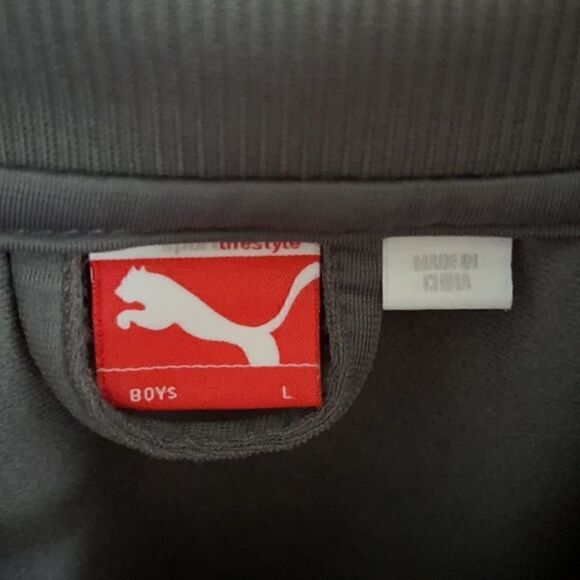 Puma Jacket.  Size Boys Large. - Picture 2 of 6